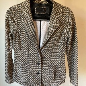 Blazer - chevron size Medium with pockets